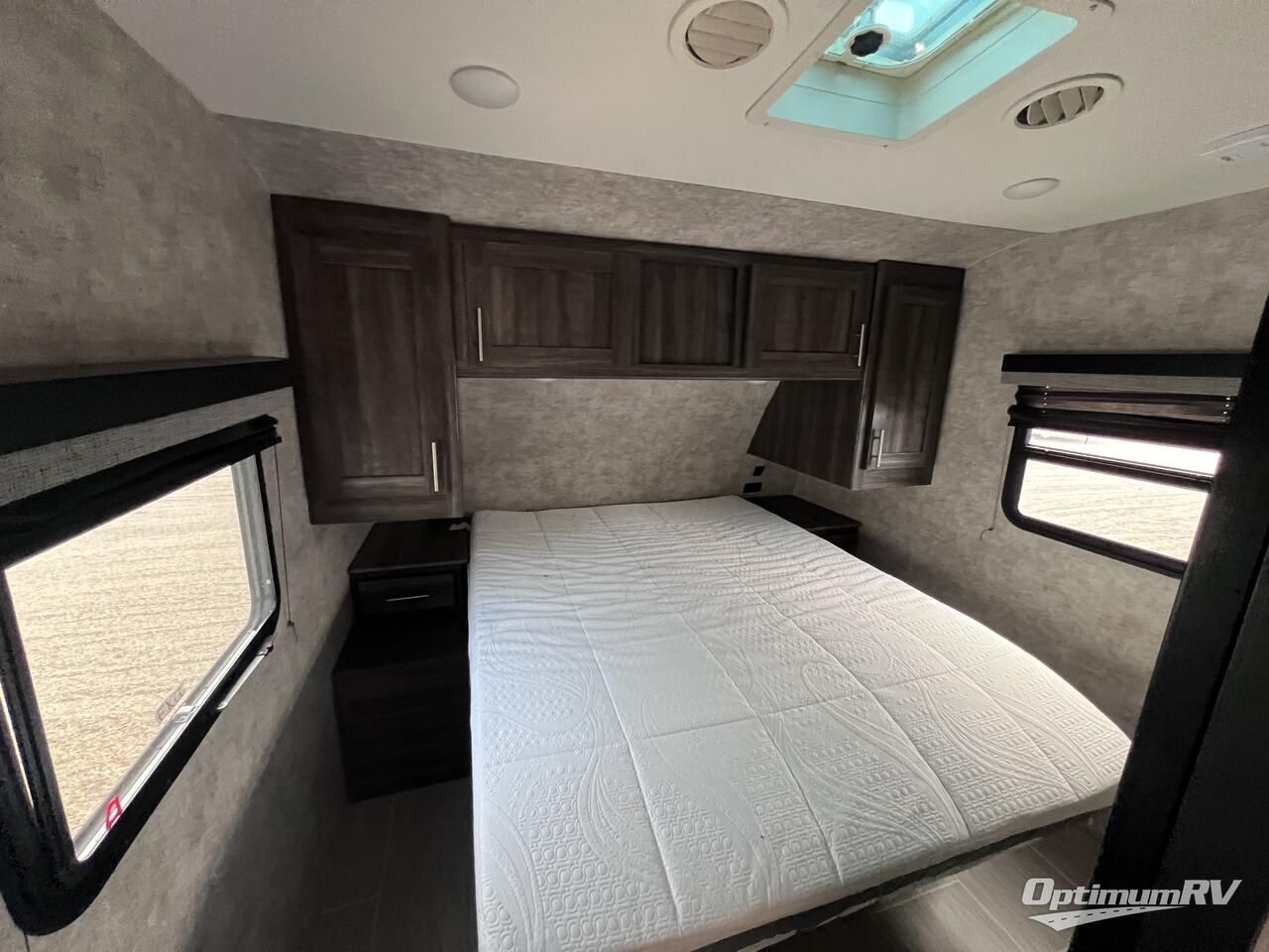 2018 Highland Ridge Silverstar Lite ST2802BH Photo 11