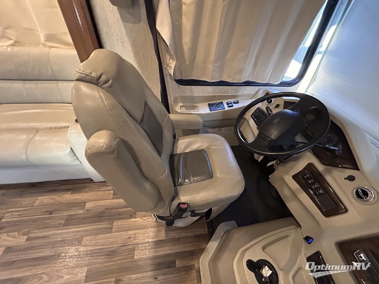 2018 Coachmen Mirada 31FW Photo 4