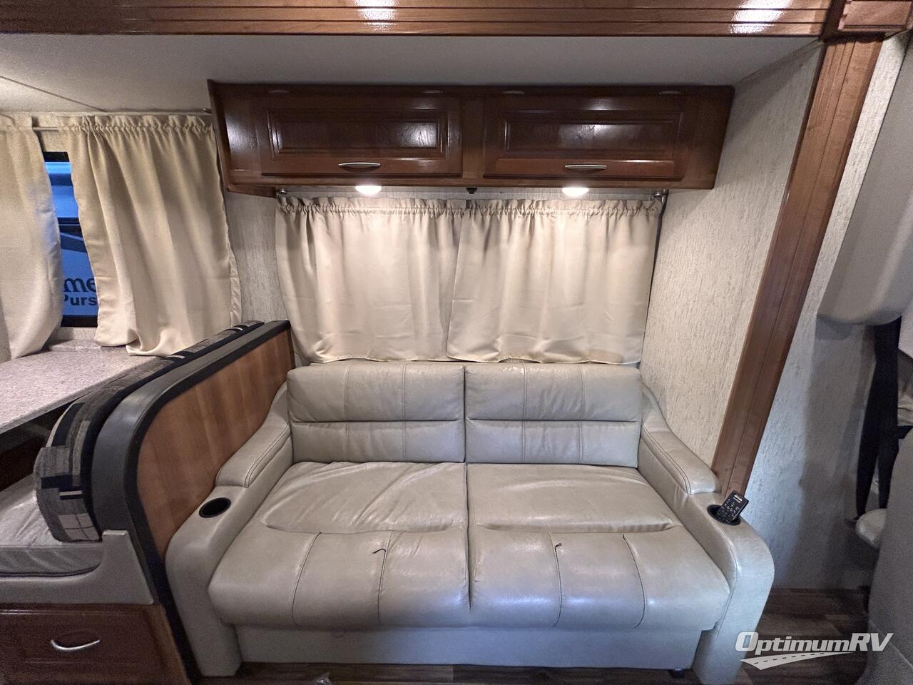 2018 Coachmen Mirada 31FW Photo 12