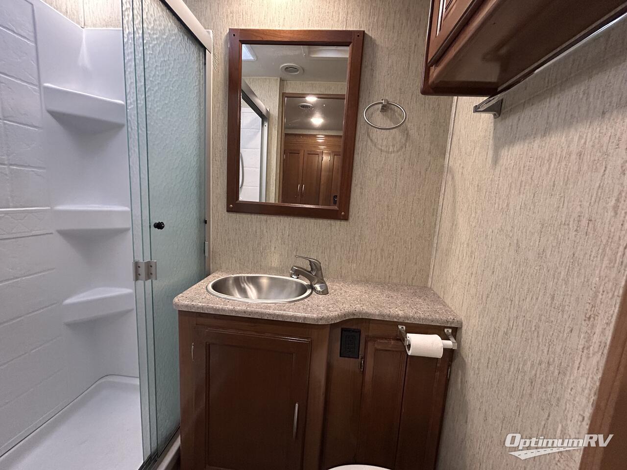 2018 Coachmen Mirada 31FW Photo 14