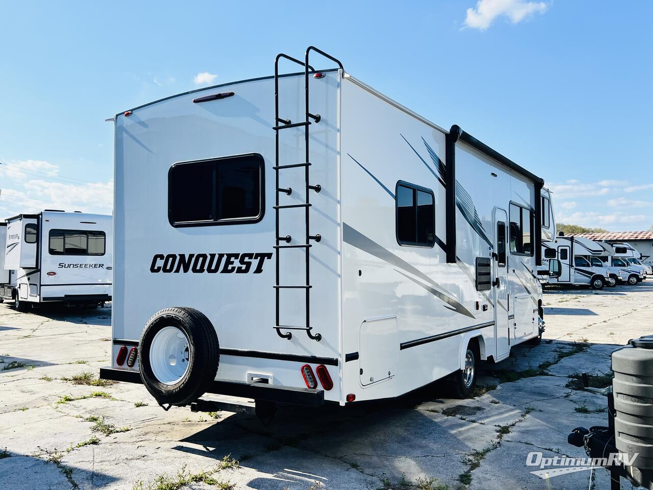 2023 Gulf Stream Conquest Class C 6280LE Photo 2