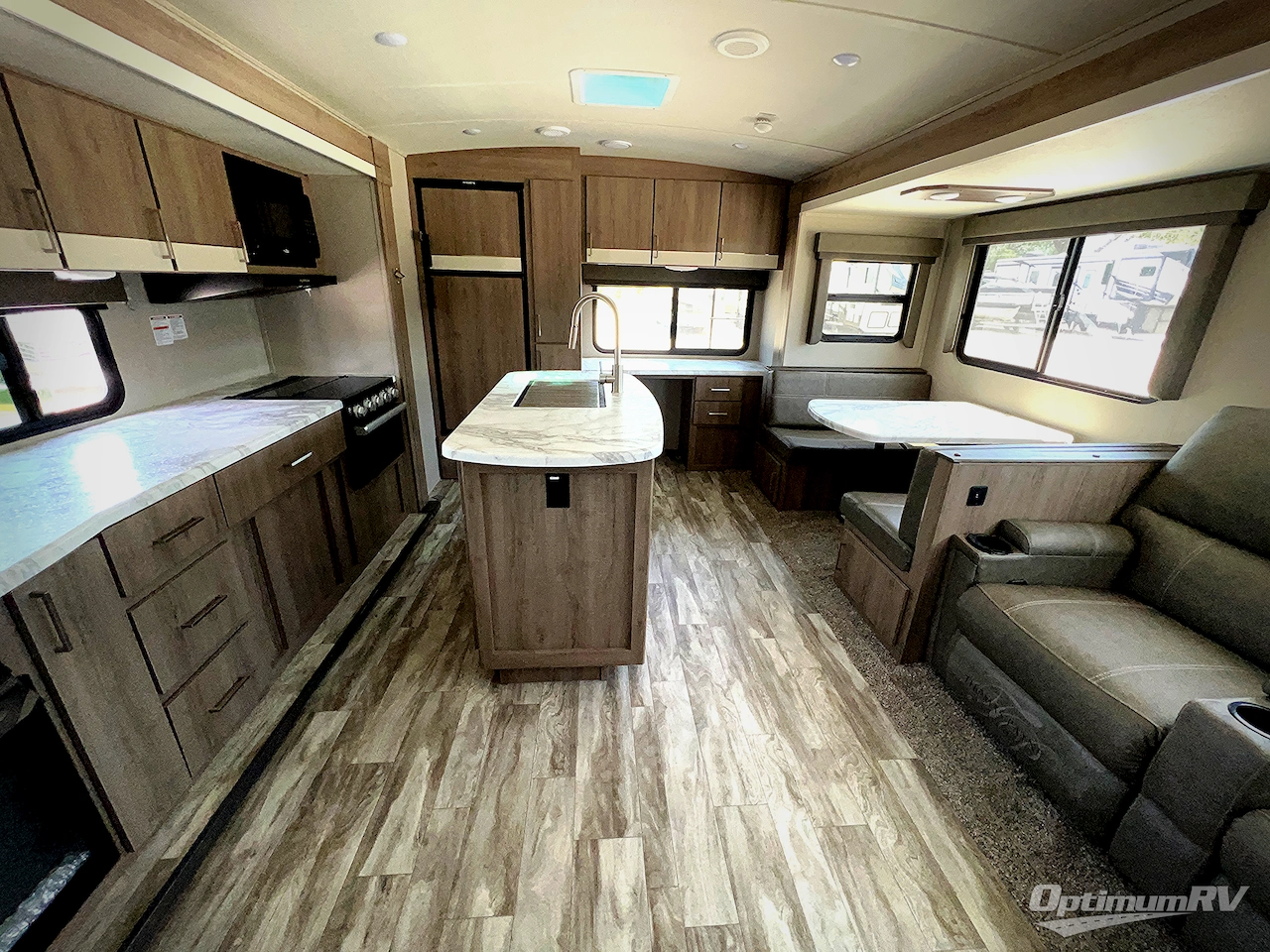 2022 Grand Design Imagine 2670MK Photo 4