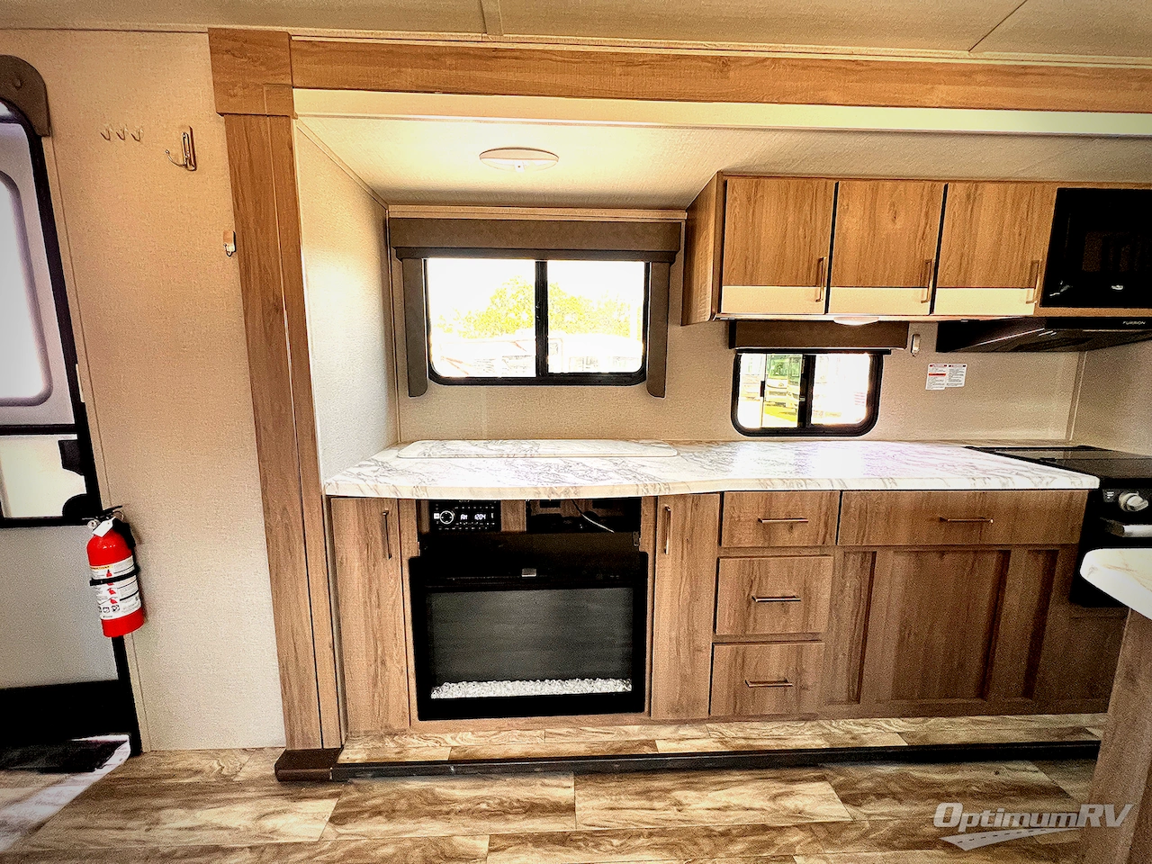 2022 Grand Design Imagine 2670MK Photo 8