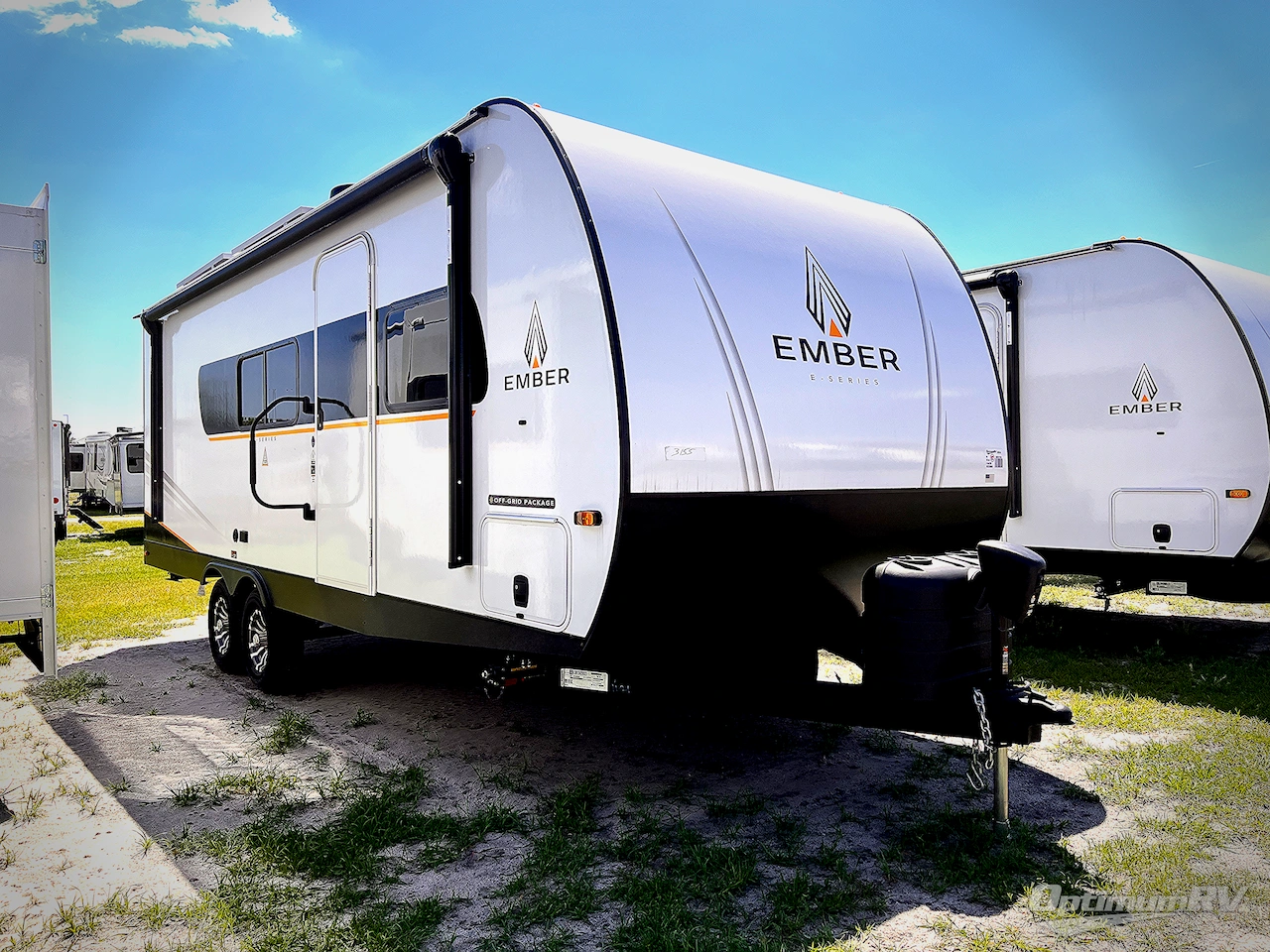 2025 Ember E-Series 22MLQ Photo 1