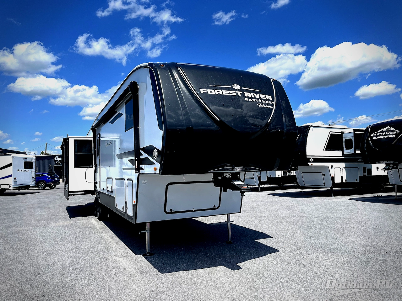 2025 East To West Tandara 386MB-OK Photo 1