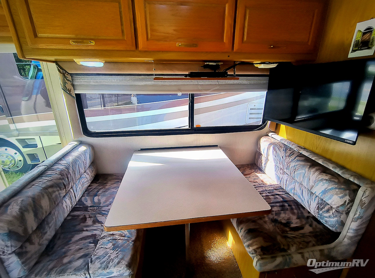 1993 Fleetwood Coronado 30H Photo 7