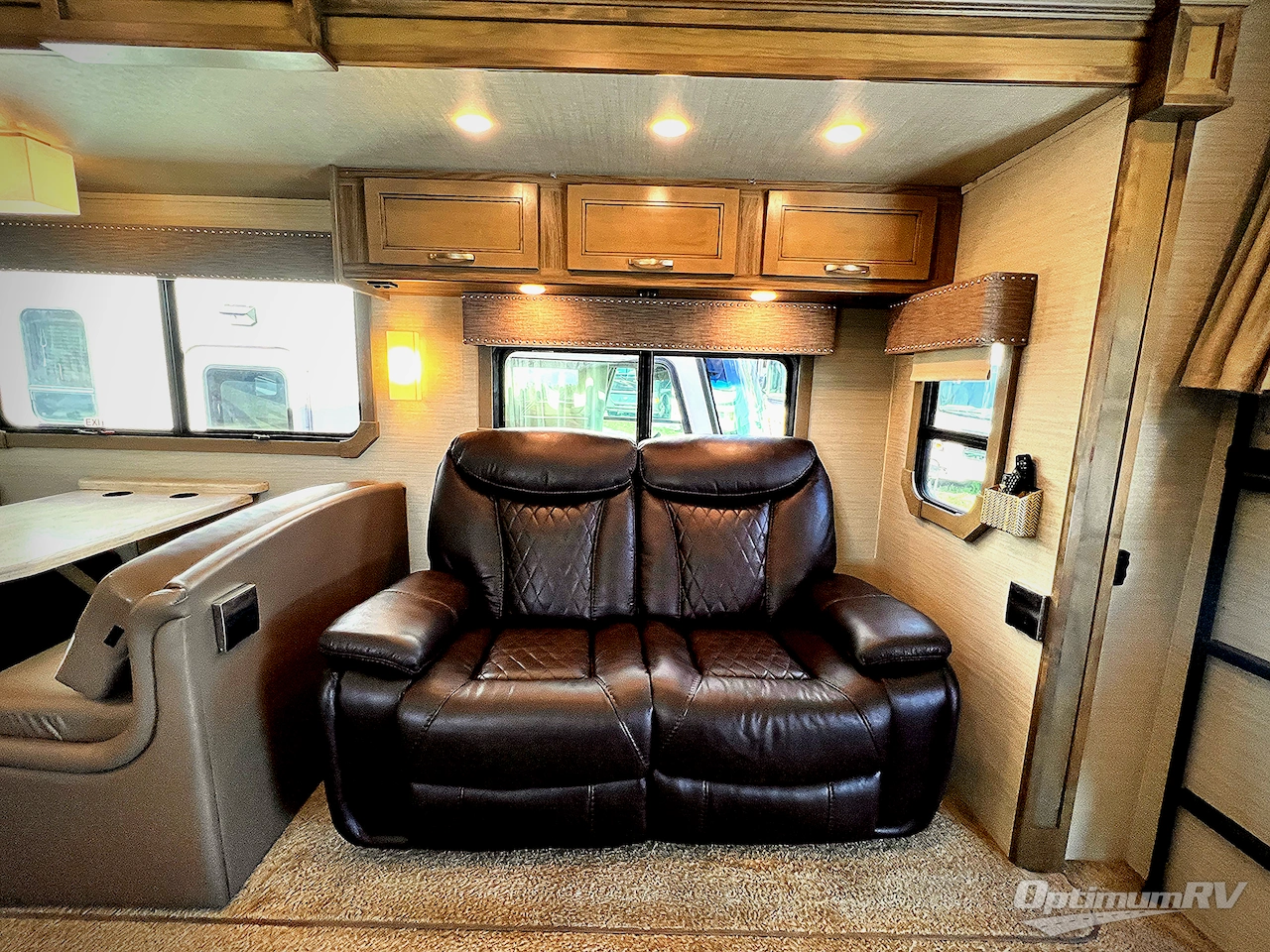 2018 Jayco Seneca 37HJ Photo 8
