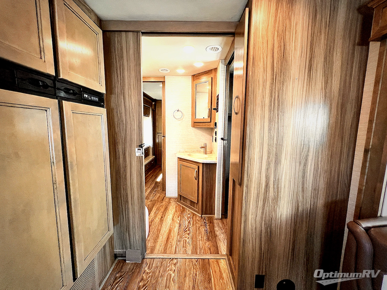 2018 Jayco Seneca 37HJ Photo 16