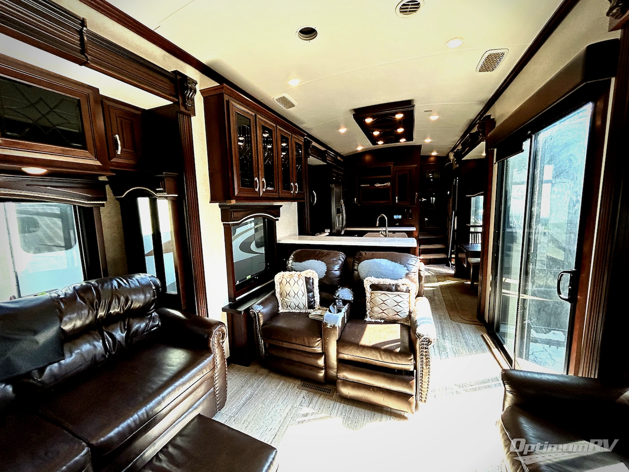 2017 Jayco Designer 39RE Photo 5