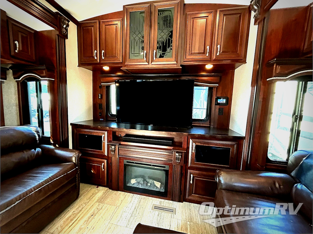 2017 Jayco Designer 39RE Photo 8