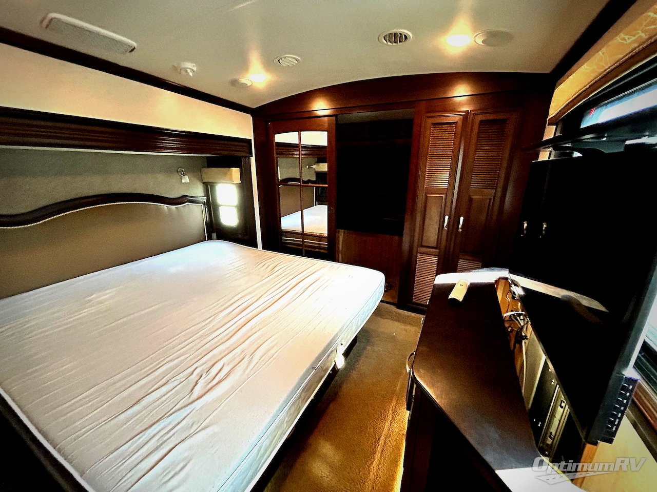 2017 Jayco Designer 39RE Photo 22