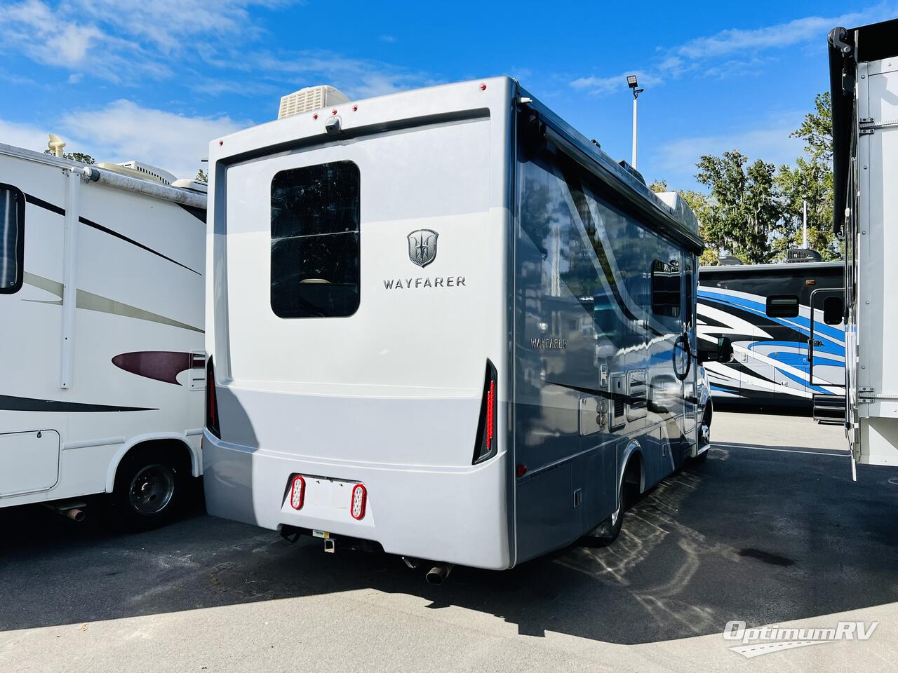 2021 Tiffin Wayfarer 25 RW Photo 2