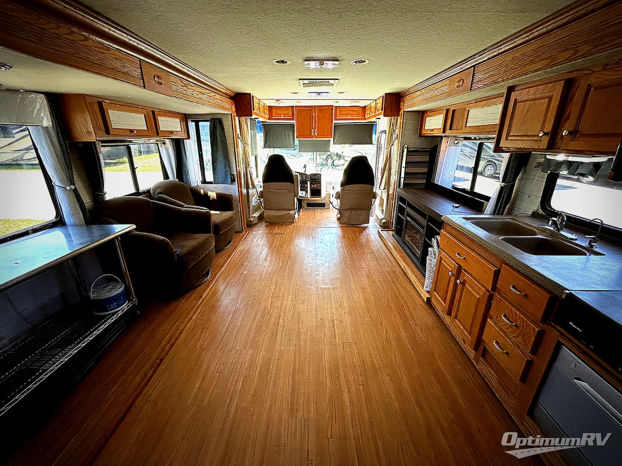 2005 Gulf Stream Crescendo 8386 Photo 3