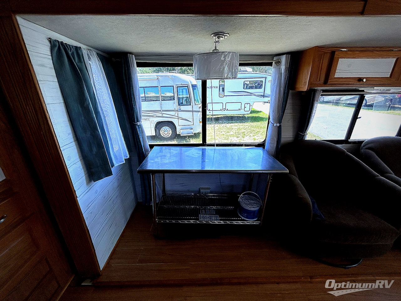 2005 Gulf Stream Crescendo 8386 Photo 9
