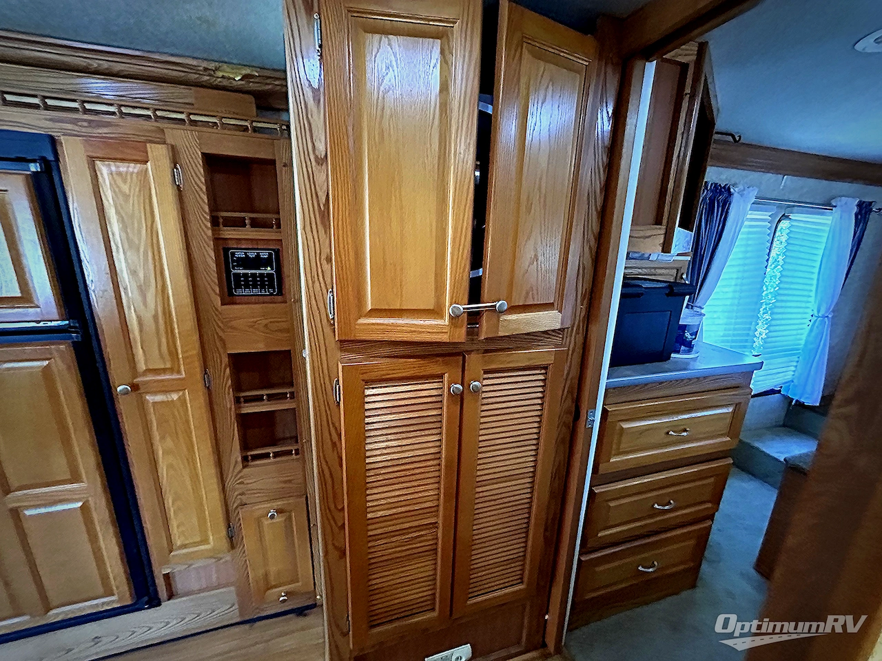 2005 Gulf Stream Crescendo 8386 Photo 15