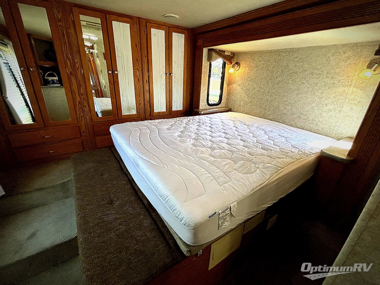 2005 Gulf Stream Crescendo 8386 Photo 17