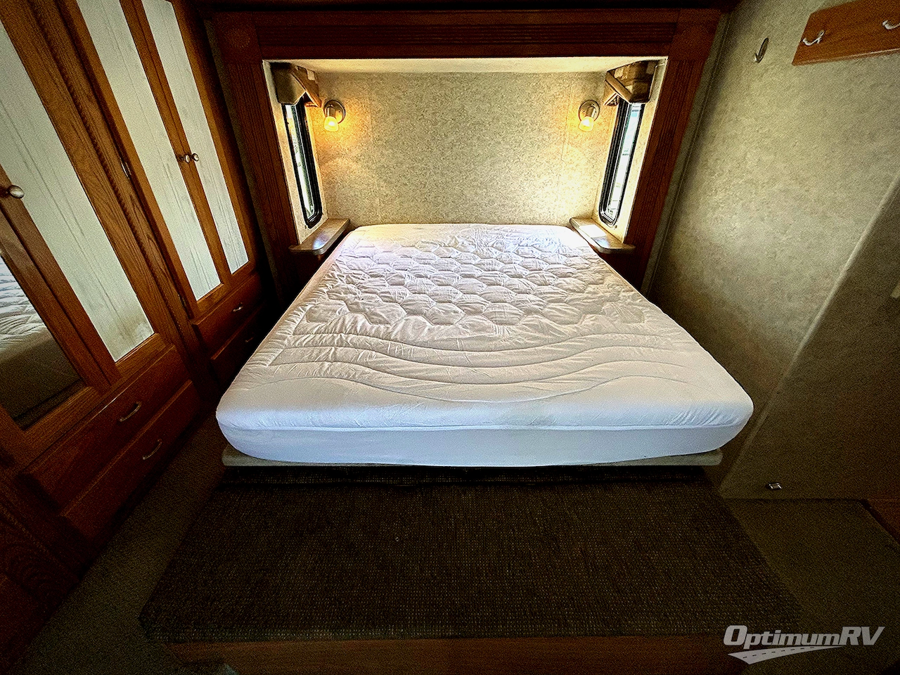 2005 Gulf Stream Crescendo 8386 Photo 18