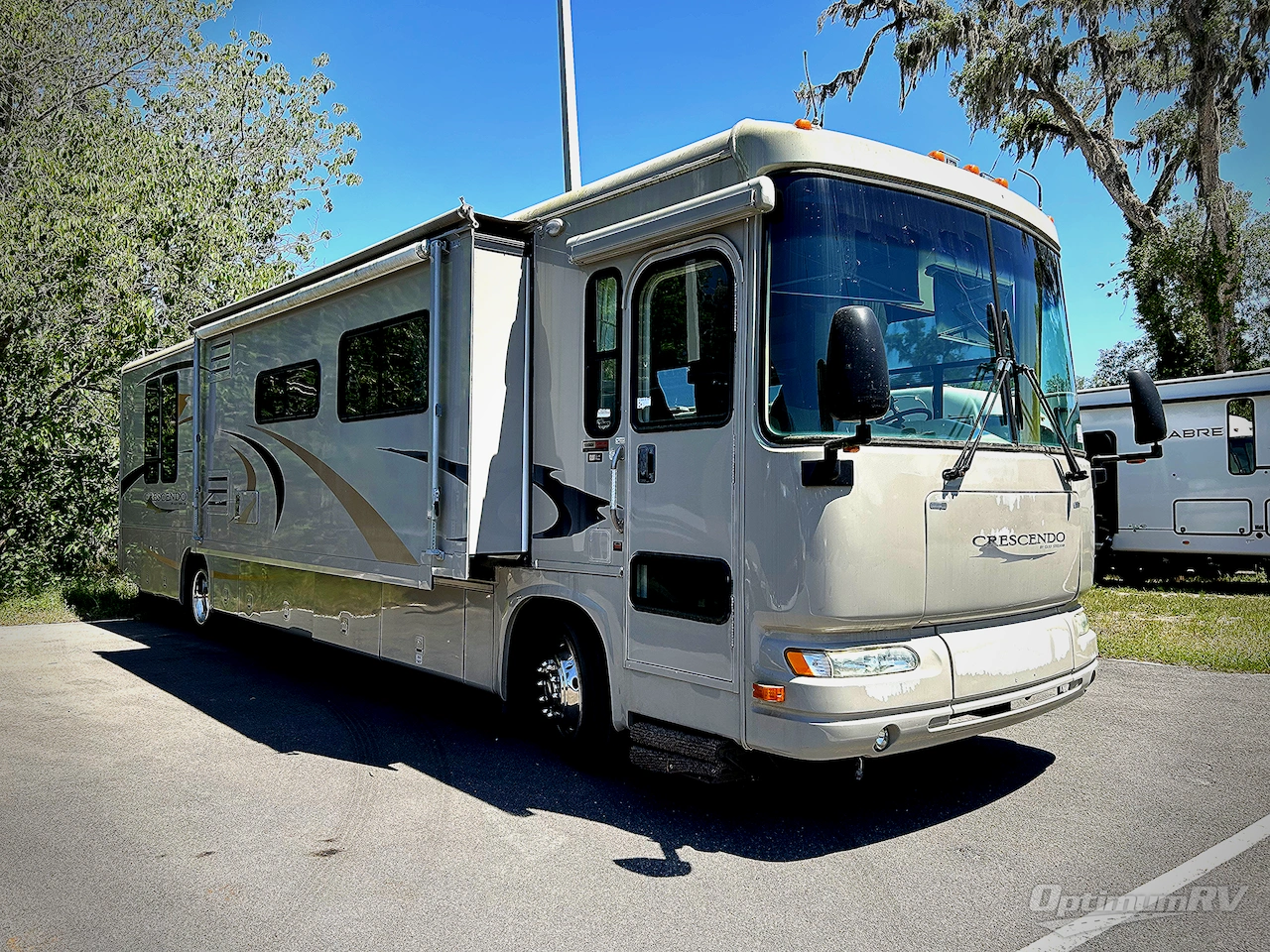 2005 Gulf Stream Crescendo 8386 Photo 1