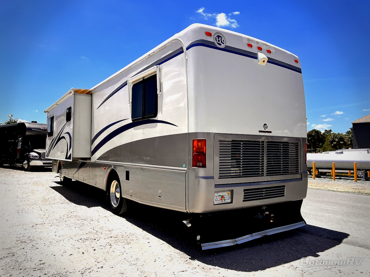 2000 Holiday Rambler Endeavor 38WDS Photo 3