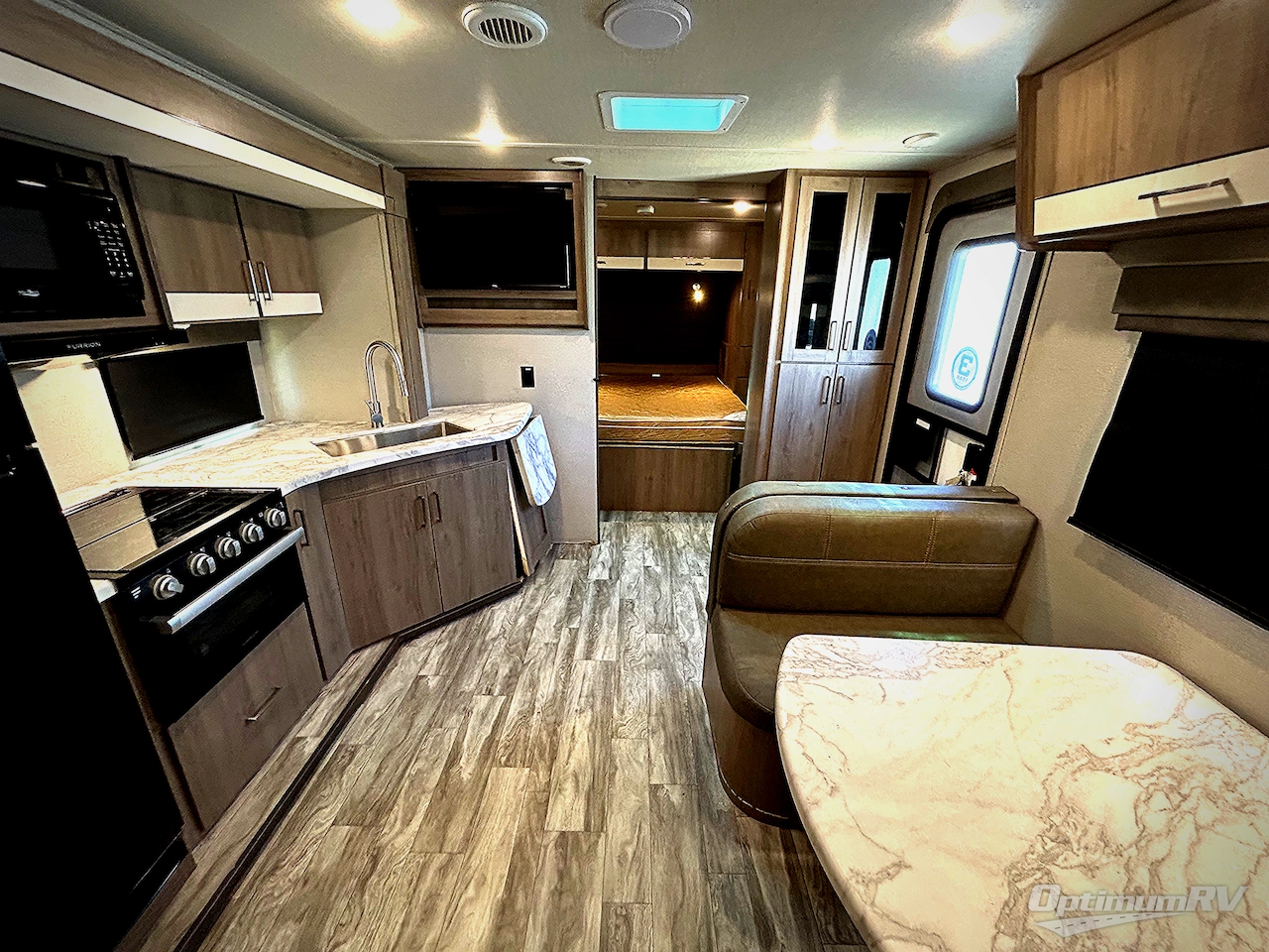 2022 Grand Design Imagine XLS 23BHE Photo 5