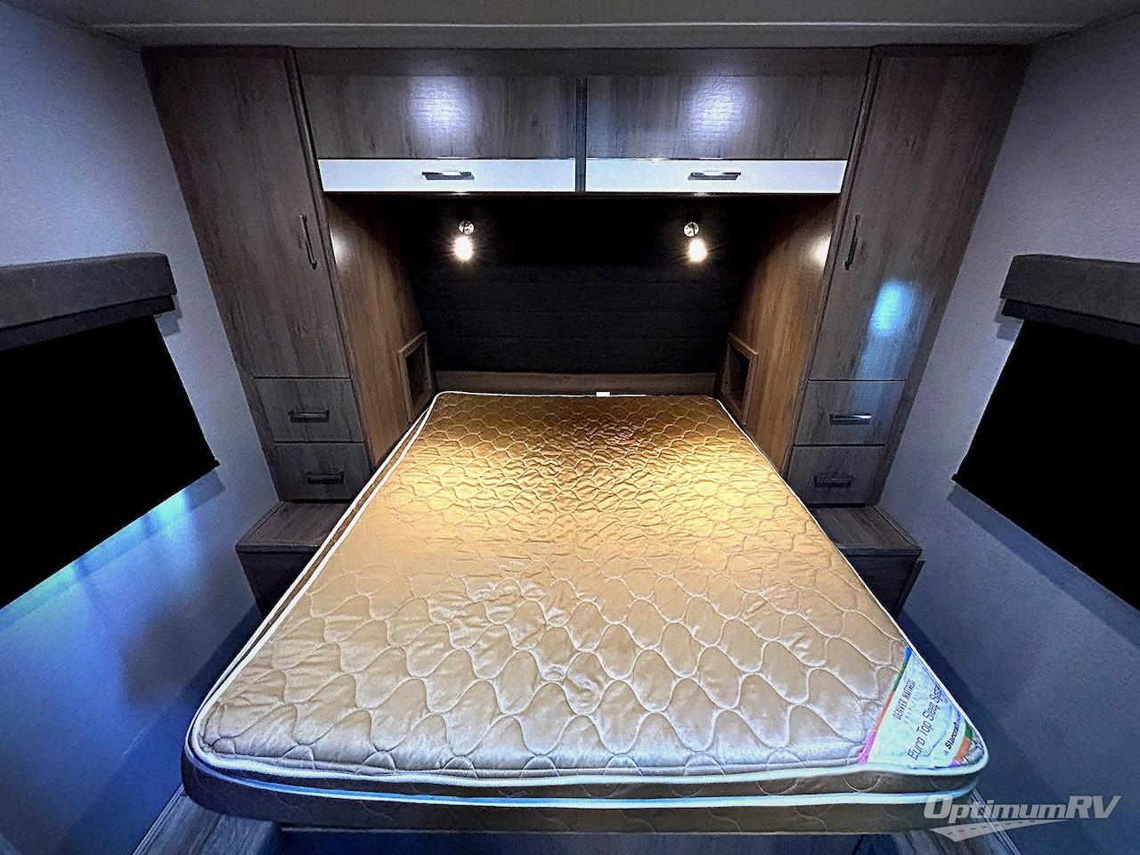 2022 Grand Design Imagine XLS 23BHE Photo 7