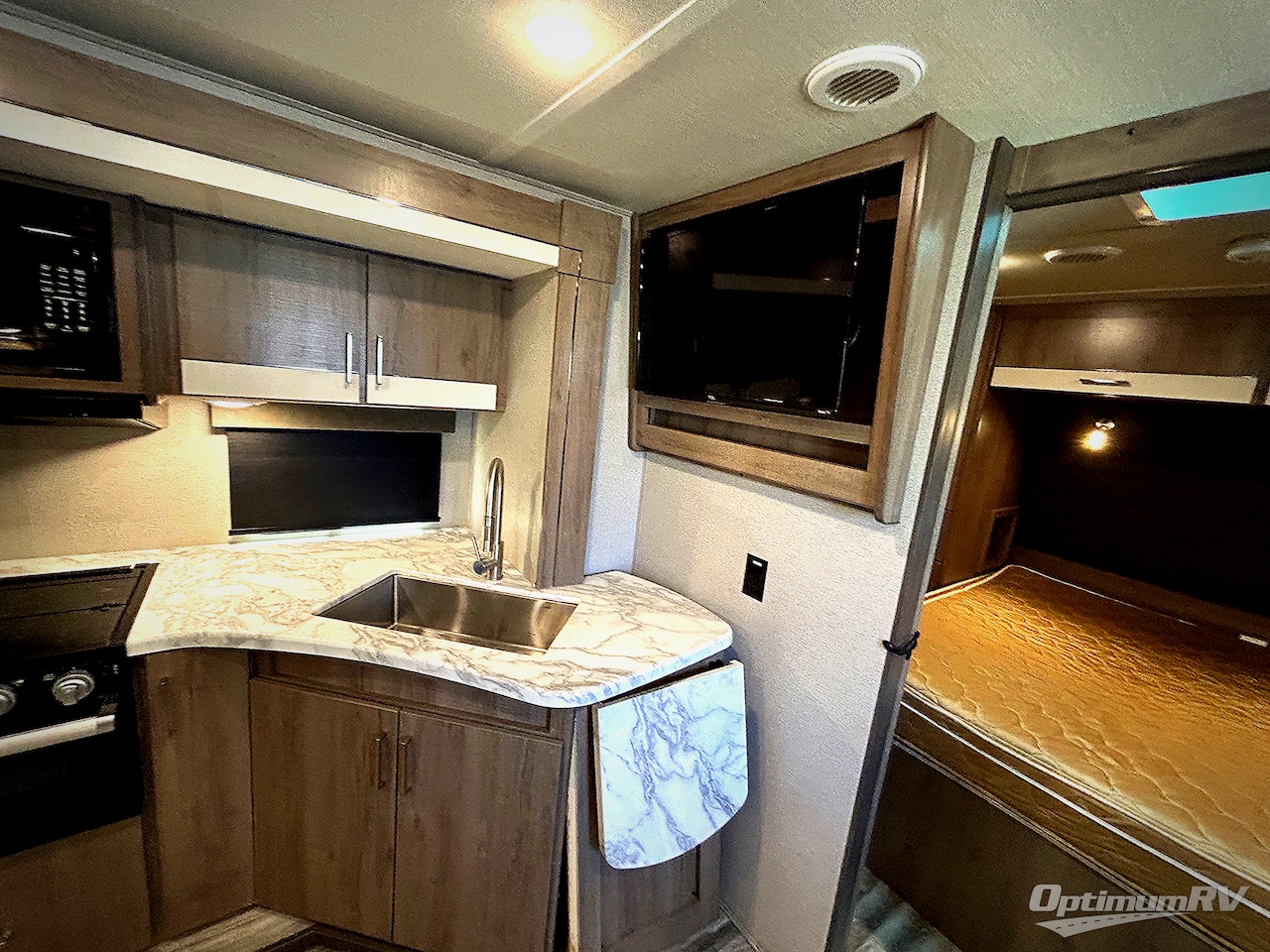 2022 Grand Design Imagine XLS 23BHE Photo 8