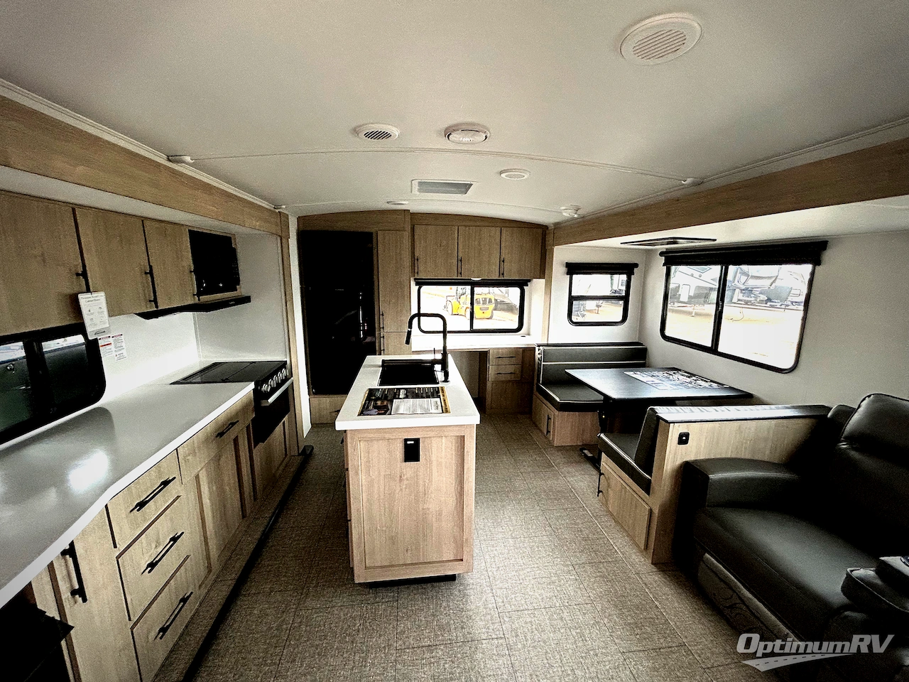 2025 Grand Design Imagine 2670MK Photo 6