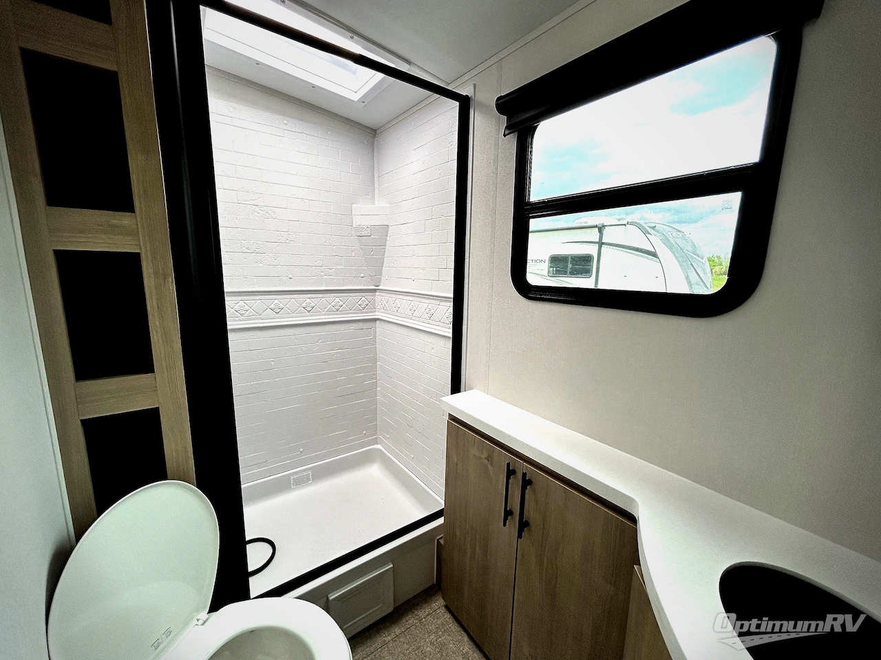 2025 Grand Design Imagine 2800BH Photo 10