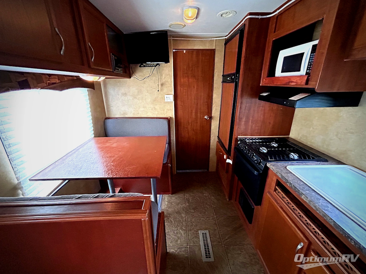 2011 Jayco Jay Flight 22FB Photo 4