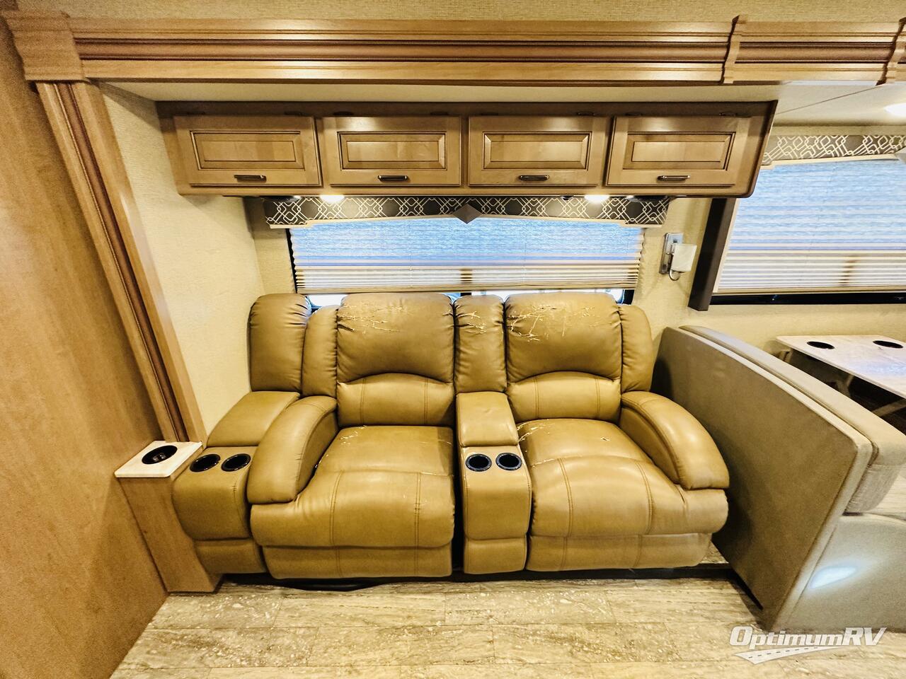 2019 Four Winds Hurricane 35M Photo 10