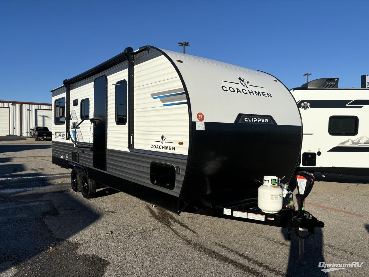 2025 Coachmen Clipper 5K Series 242MK Photo 1