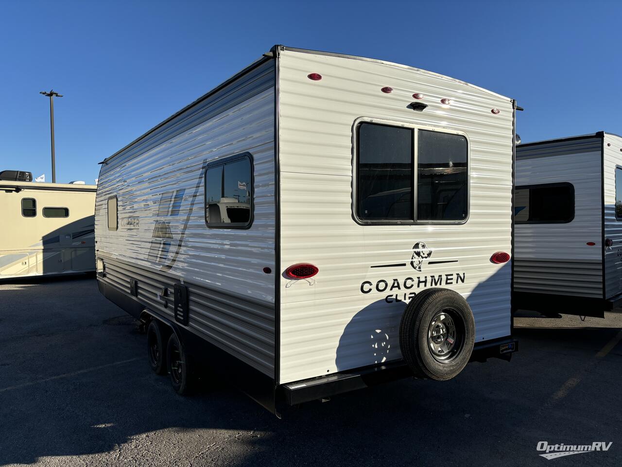 2025 Coachmen Clipper 5K Series 242MK Photo 3