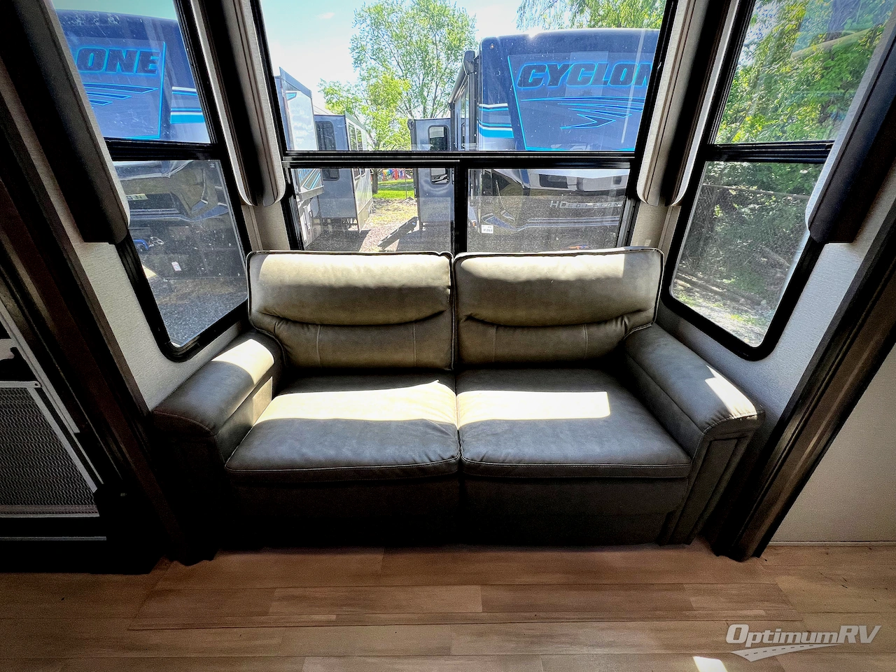 2021 Grand Design Solitude 390RK Photo 6