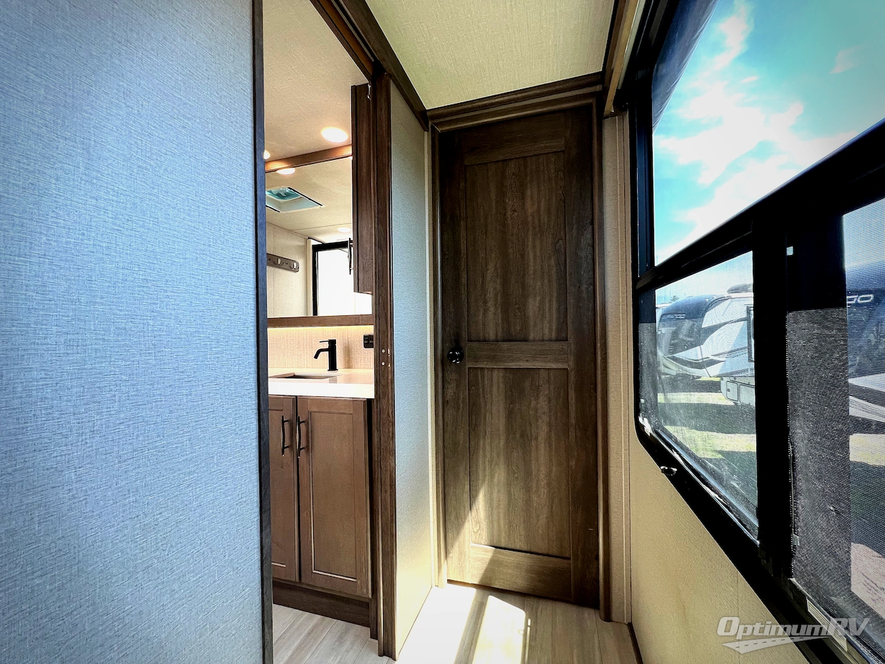 2021 Grand Design Solitude 390RK Photo 10