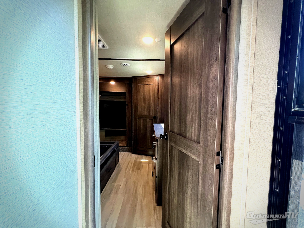 2021 Grand Design Solitude 390RK Photo 17