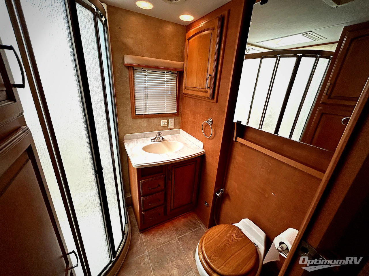 2011 DRV Luxury Suites Mobile Suites 36RSSB3 Photo 12