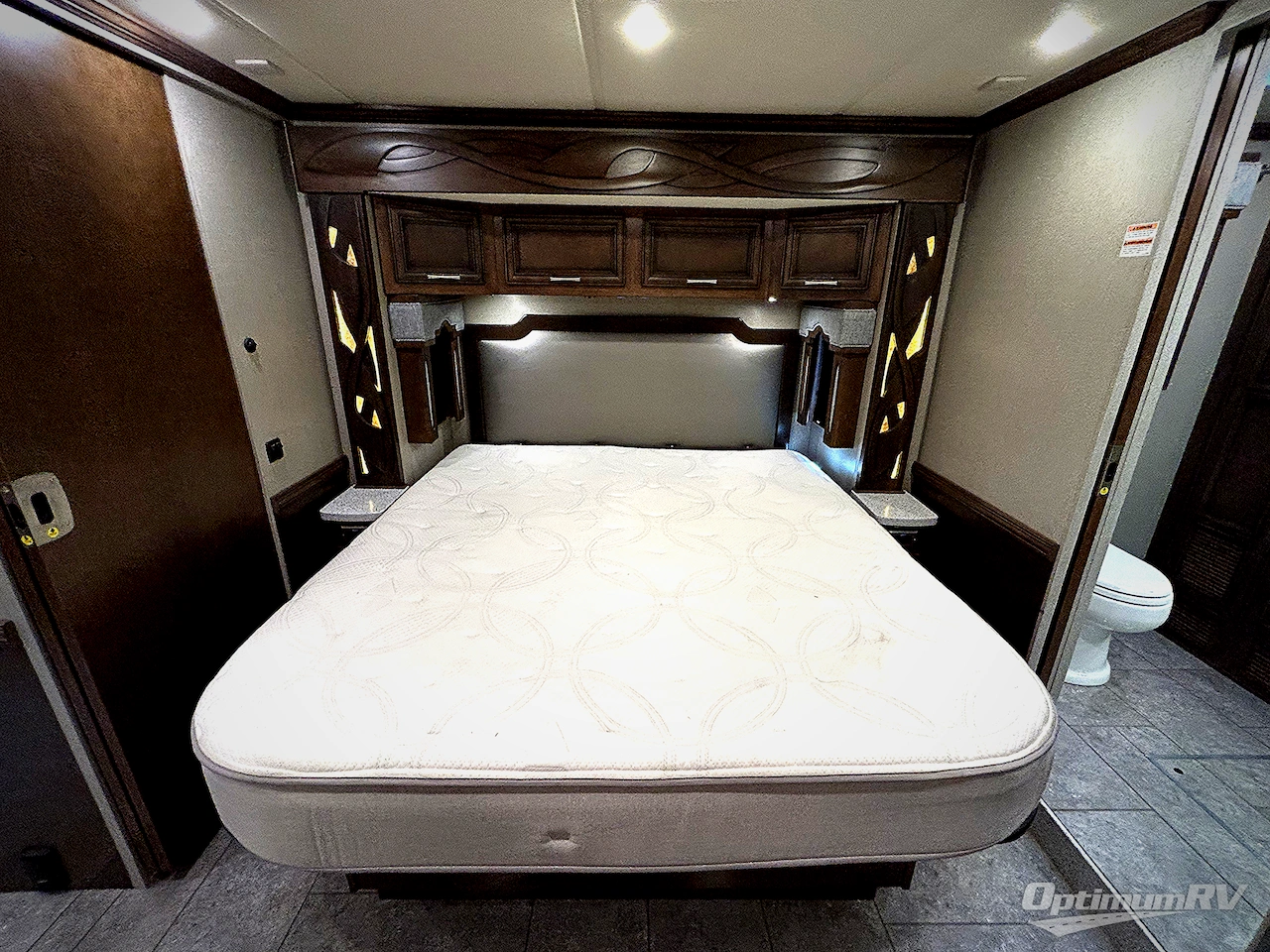 2019 Newmar Ventana 4037 Photo 16