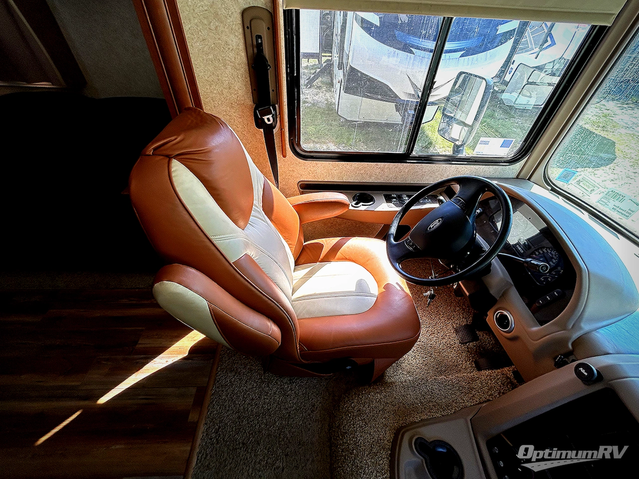 2012 Forest River Georgetown XL 378TS Photo 7
