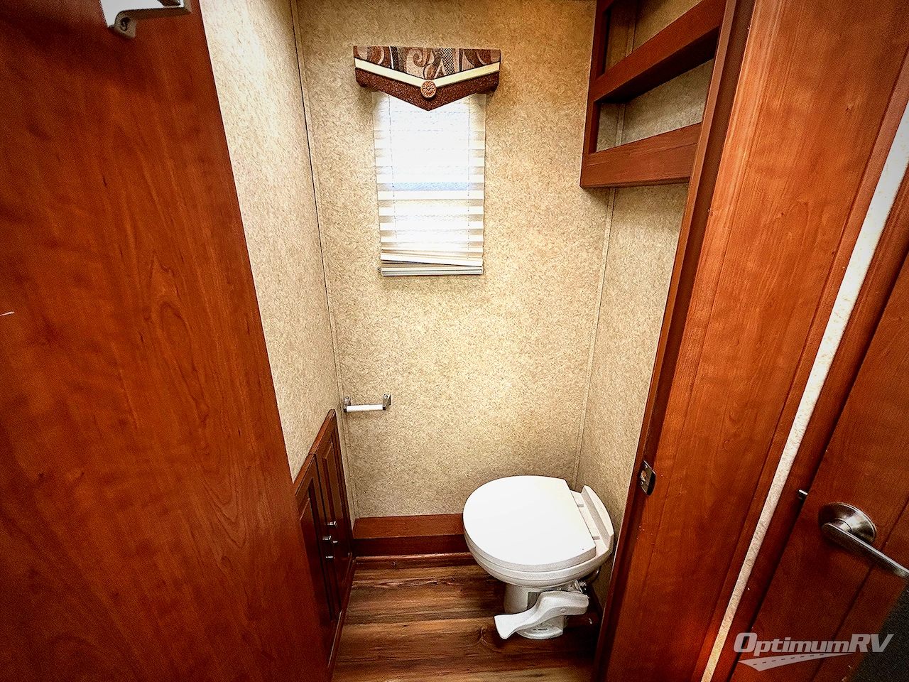 2012 Forest River Georgetown XL 378TS Photo 18