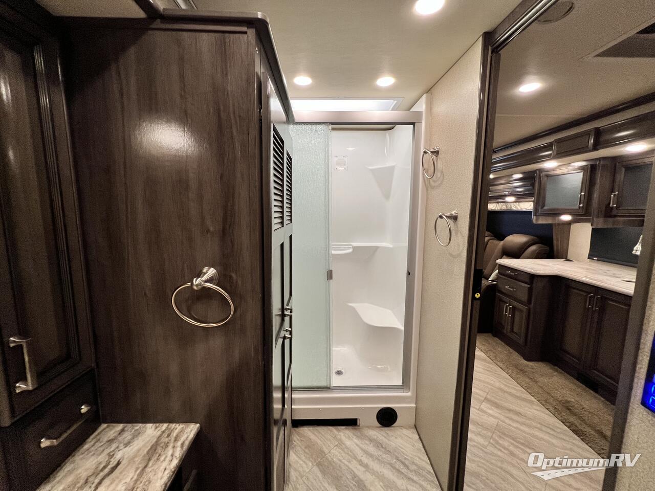 2019 Fleetwood Southwind 36P Photo 17