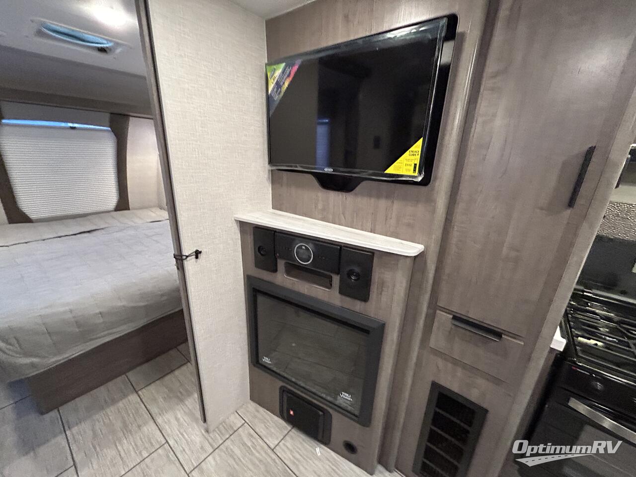 2025 Lance Lance Travel Trailers 2445 Photo 9