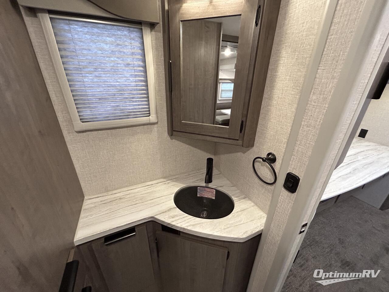 2025 Lance Lance Travel Trailers 2465 Photo 11