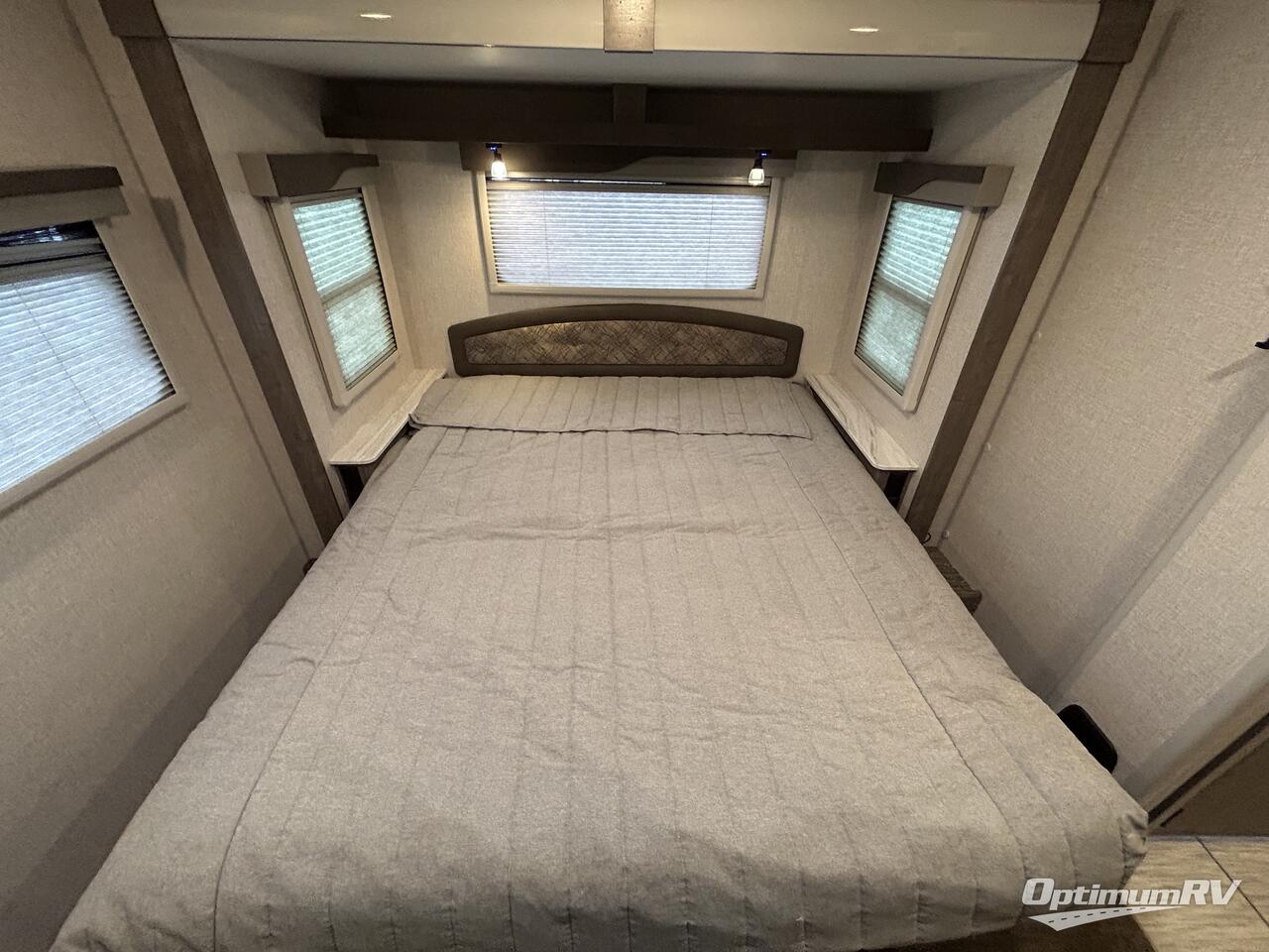 2025 Lance Lance Travel Trailers 2465 Photo 14