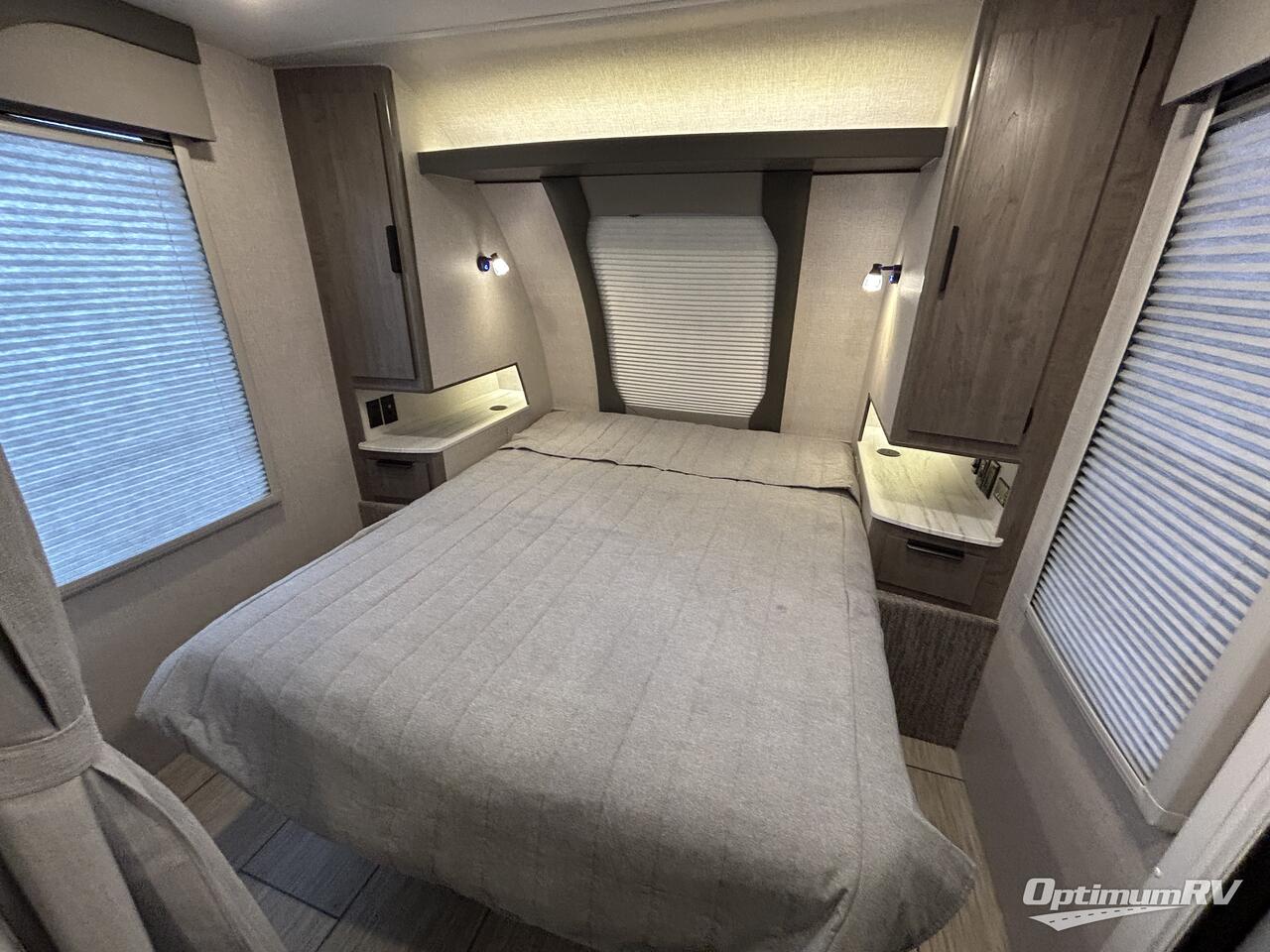 2025 Lance Lance Travel Trailers 2565 Photo 12