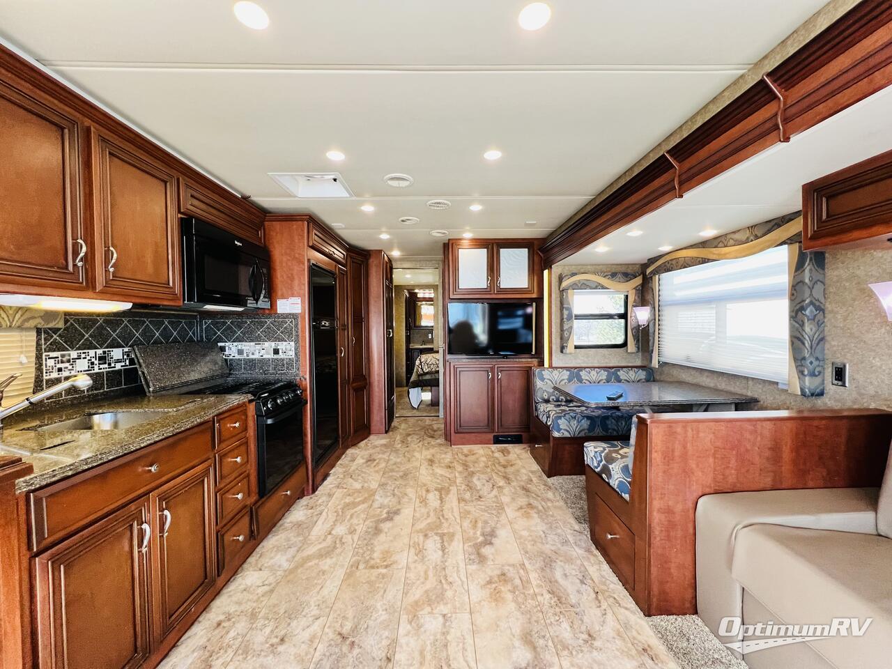 2015 Newmar Canyon Star 3953 Photo 3