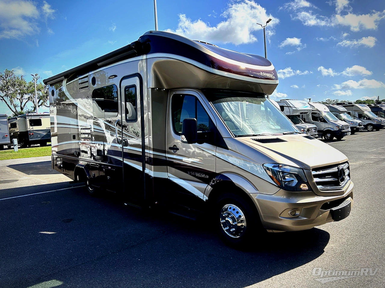 2016 Dynamax isata 3 24FW Photo 1