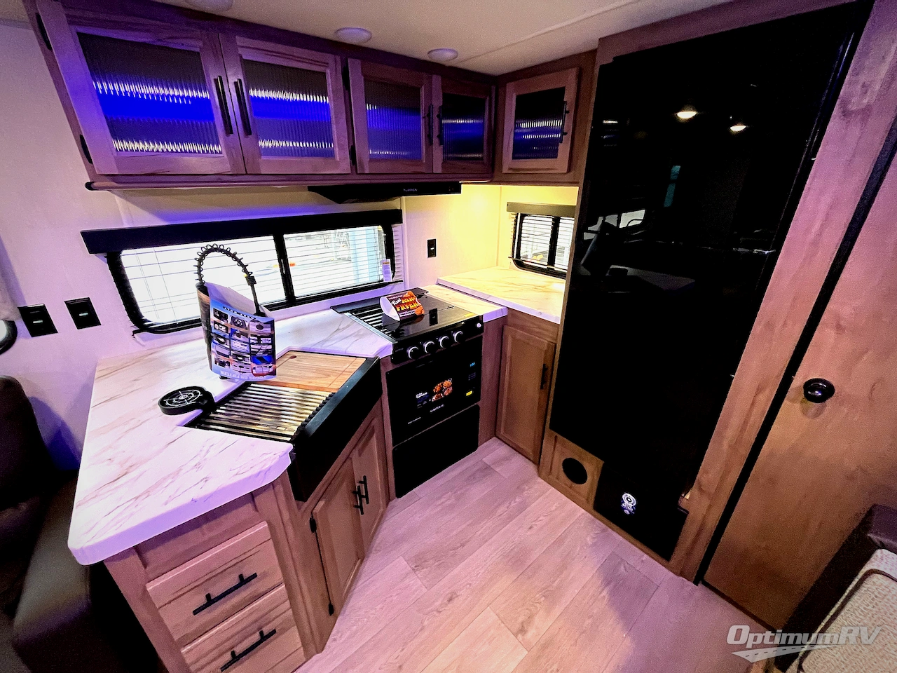 2025 Forest River Cherokee Grey Wolf 26SS Photo 3