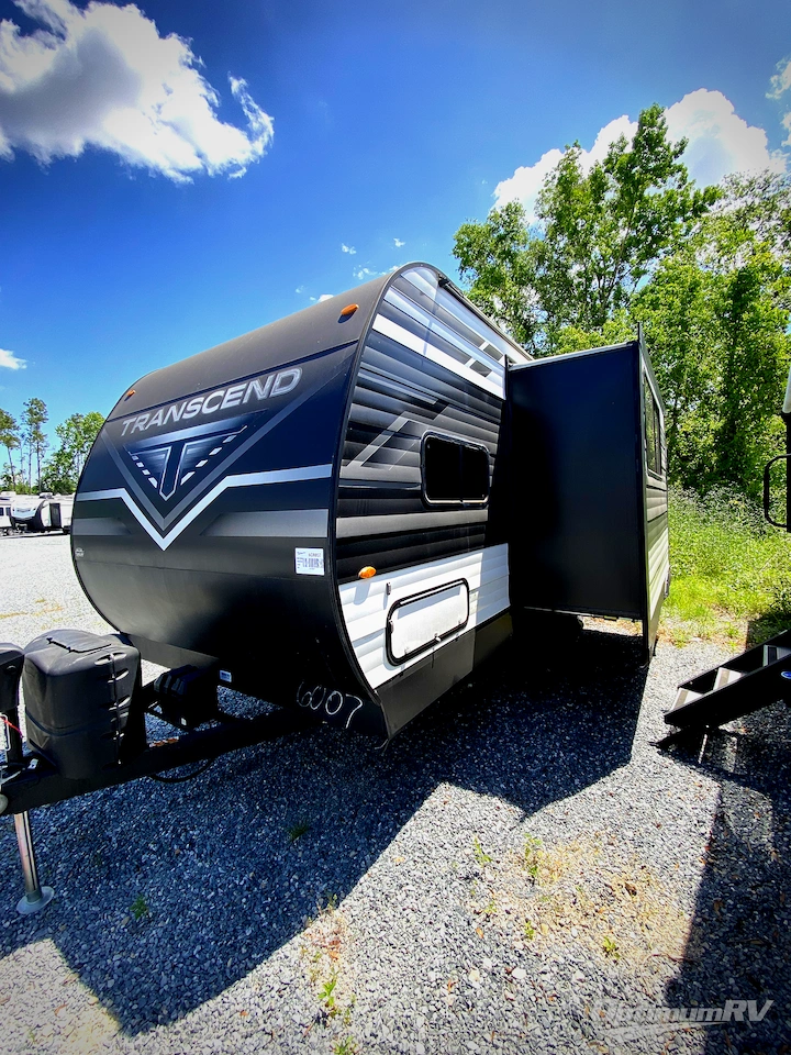 2023 Grand Design Transcend Xplor 251BH Photo 5