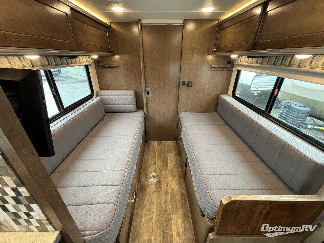 2018 Winnebago Fuse 23A Photo 8