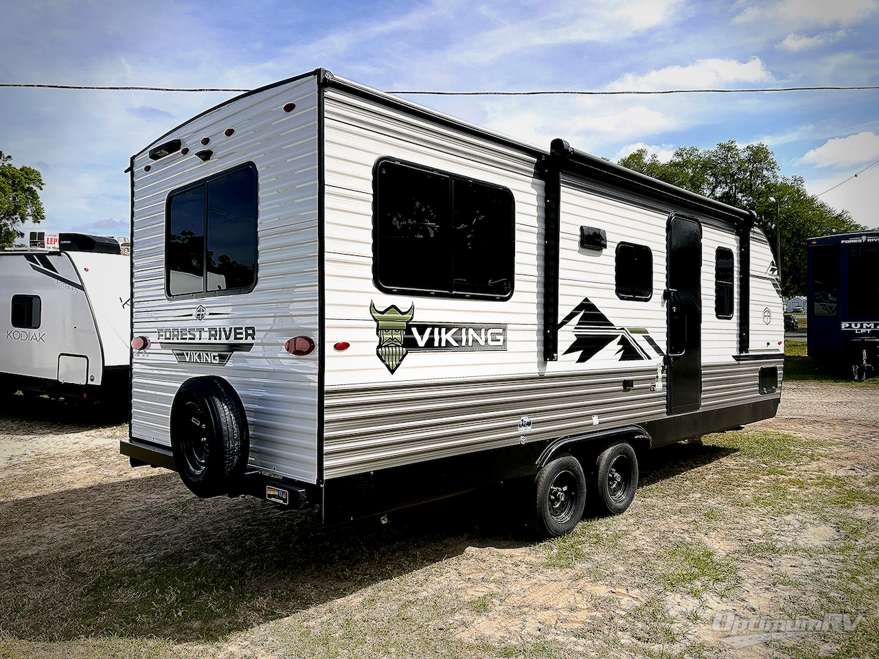 2025 Forest River Viking 5K Series 242MK Photo 2
